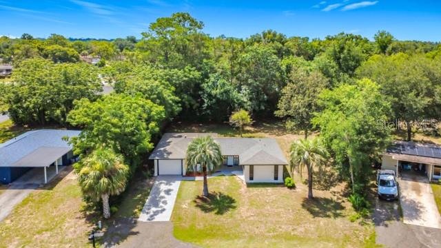 47 Lake Ct Loop Ocala, FL 34472 - Photo 3 of 41