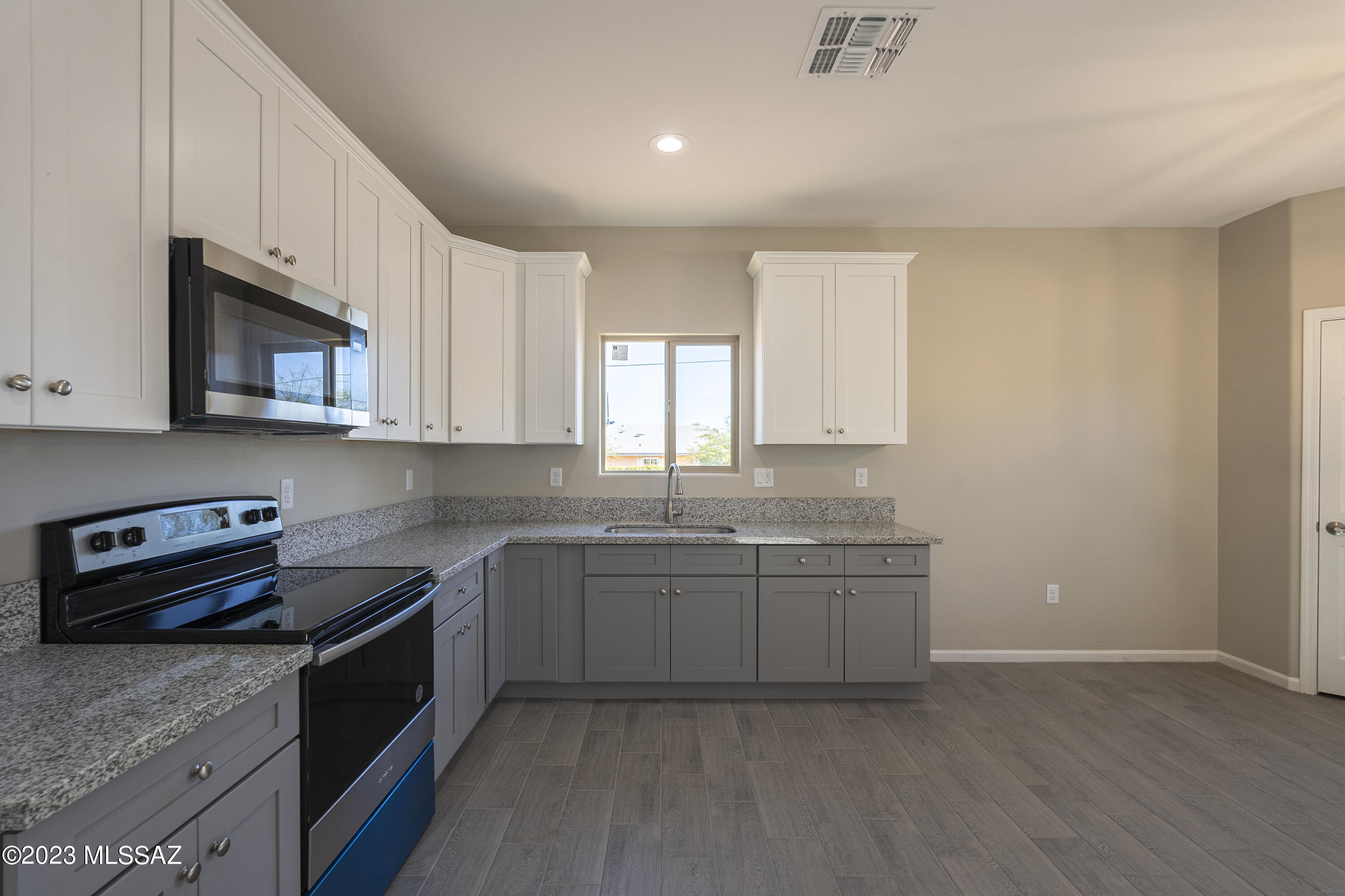2702 West Roadrunner Road Tucson, AZ 85746 - Photo 15 of 50 Gallery Image 15