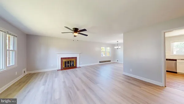 $3,995 | 4603 Kling Drive, Alexandria, VA 22312