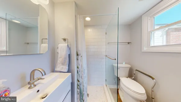 $3,995 | 4603 Kling Drive, Alexandria, VA 22312