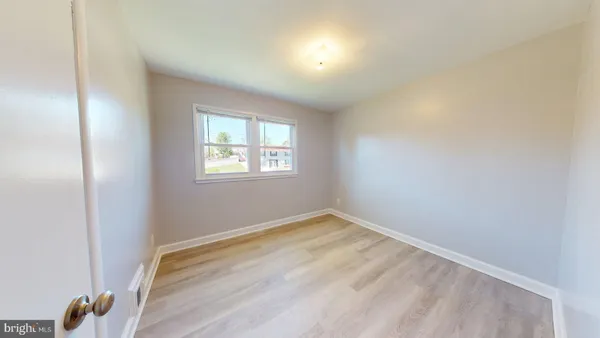 $3,995 | 4603 Kling Drive, Alexandria, VA 22312