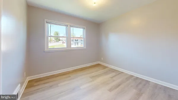 $3,995 | 4603 Kling Drive, Alexandria, VA 22312