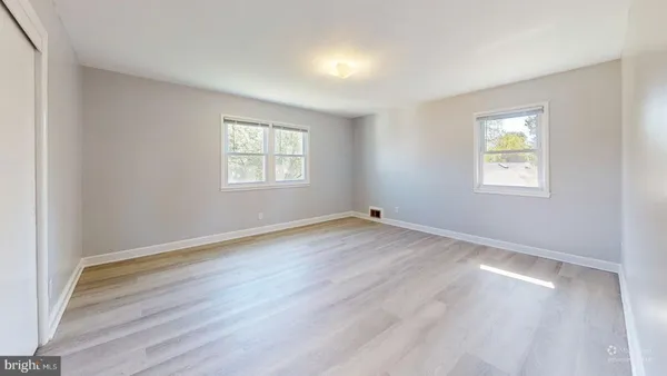 $3,995 | 4603 Kling Drive, Alexandria, VA 22312