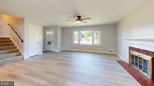 $3,995 | 4603 Kling Drive, Alexandria, VA 22312