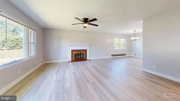 $3,995 | 4603 Kling Drive, Alexandria, VA 22312