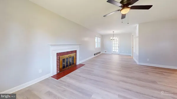 $3,995 | 4603 Kling Drive, Alexandria, VA 22312
