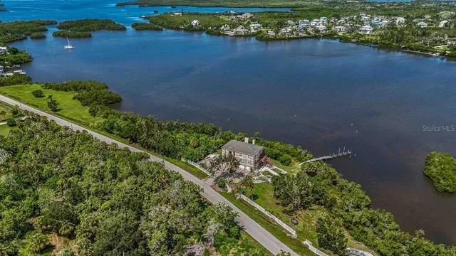 $2,700,000 | 1460 Bayshore Drive, Terra Ceia, FL 34250