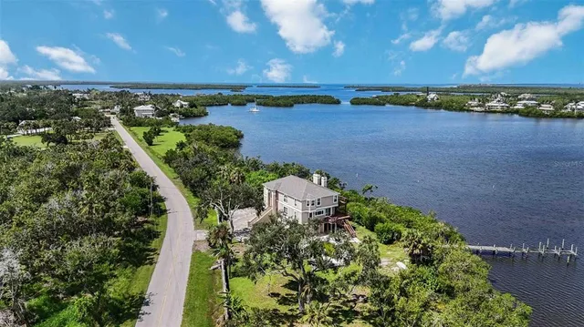$2,700,000 | 1460 Bayshore Drive, Terra Ceia, FL 34250