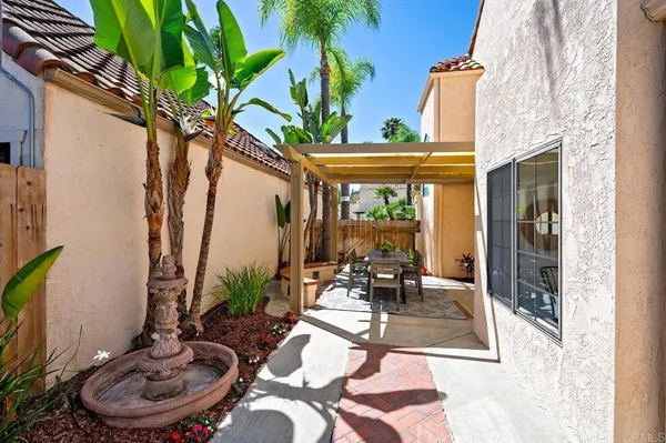$899,000 | 1948 Villa Del Dios, Escondido, CA 92029