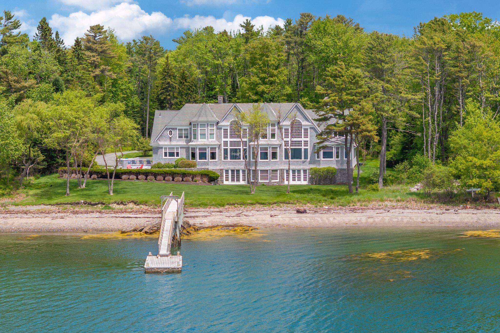 92 Spruce Point Road