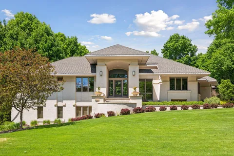$1,695,000 | 6420 Thornberry Curve, Victoria, MN 55331