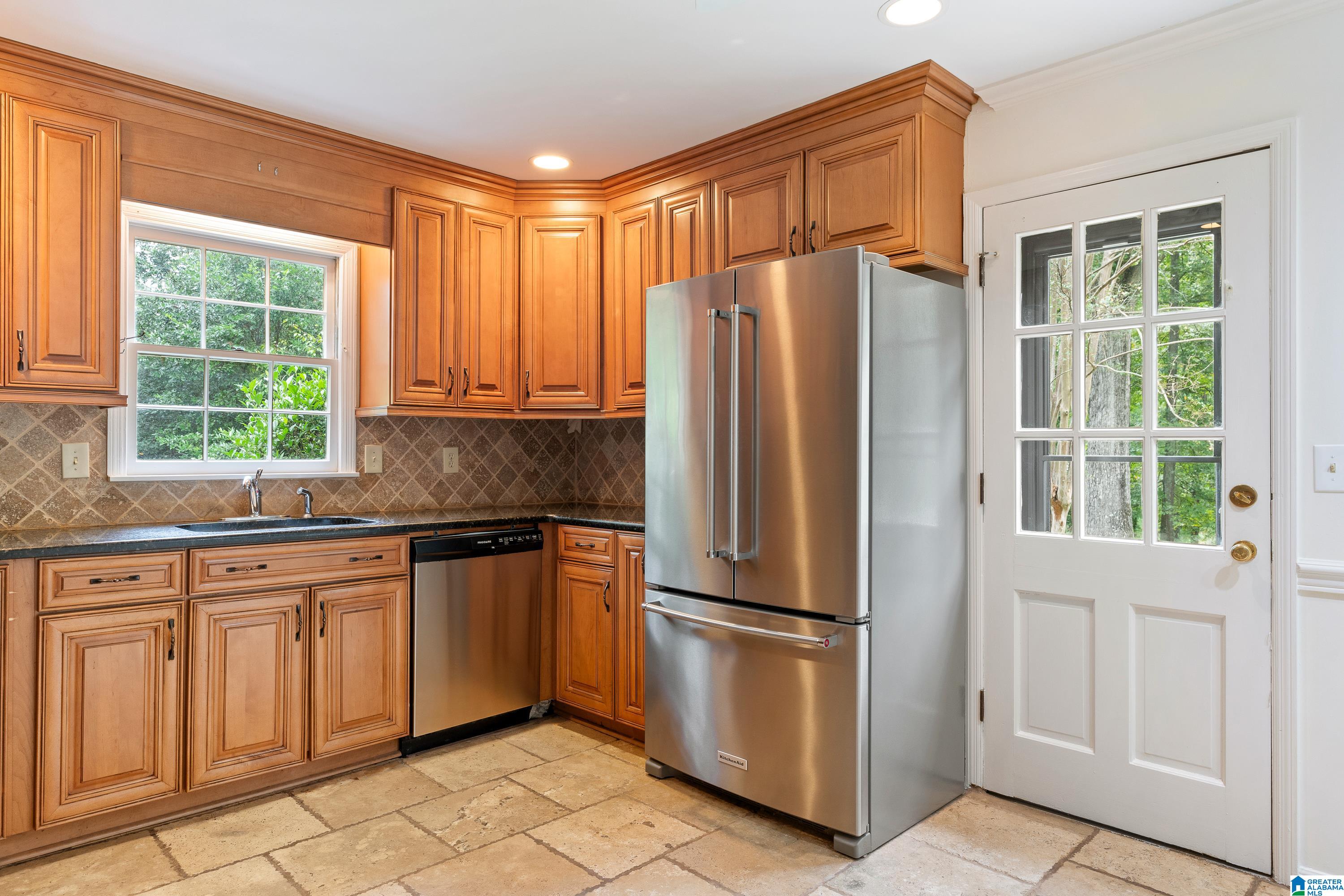 2686 Altadena Road Birmingham, AL 35243 - Photo 15 of 45 Gallery Image 15