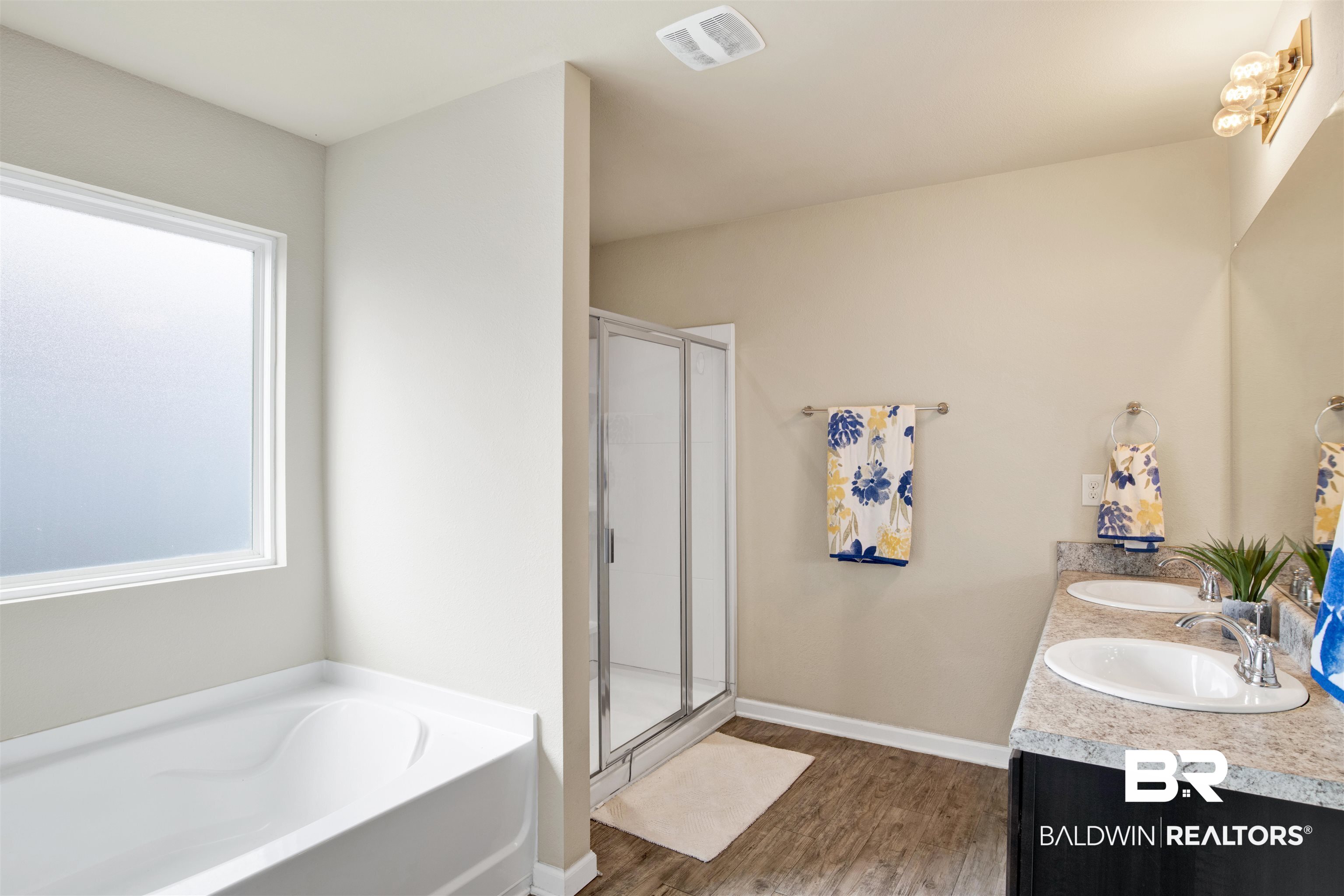 17474 Harding Drive Foley, AL 36535 - Photo 12 of 22 En Suite