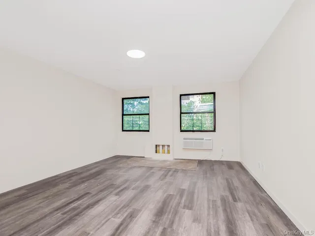 $3,000 | 409 Warburton Avenue, Unit 5A, Yonkers, NY 10701