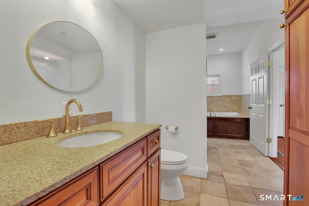 57 Vineyard Road North Haven, CT 06473 - Photo 17 of 35