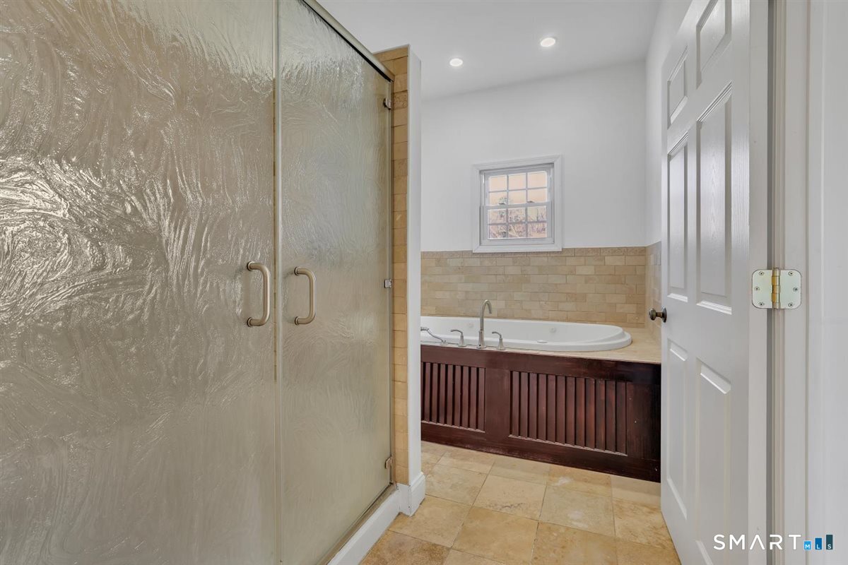 57 Vineyard Road North Haven, CT 06473 - Photo 18 of 35