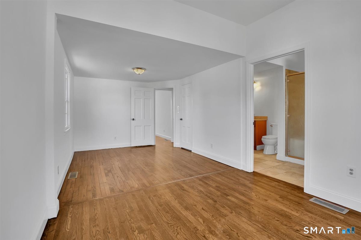 57 Vineyard Road North Haven, CT 06473 - Photo 23 of 35