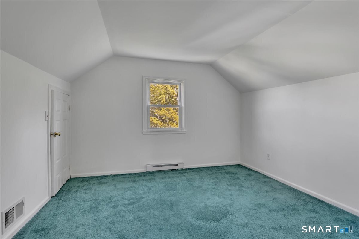 57 Vineyard Road North Haven, CT 06473 - Photo 27 of 35