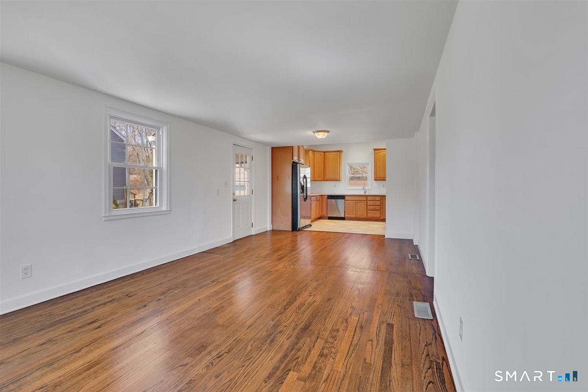 57 Vineyard Road North Haven, CT 06473 - Photo 6 of 35