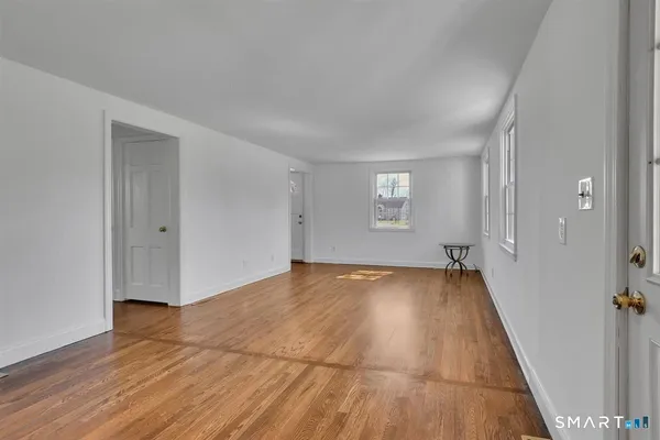$420,000 | 57 Vineyard Road, North Haven, CT 06473