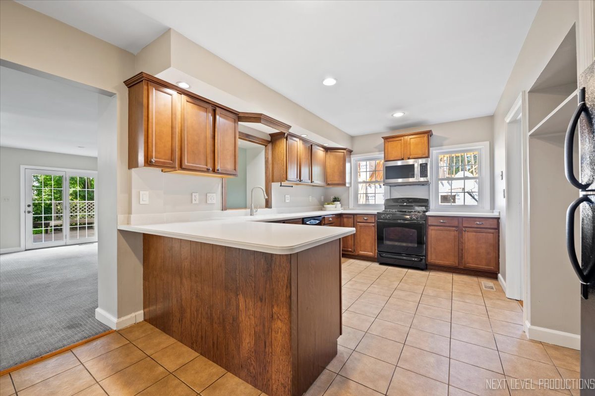 1222 James Street Geneva, IL 60134 - Photo 10 of 50