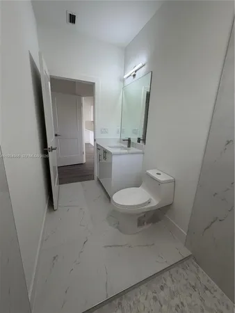 $2,000 | 721 Ivan Avenue South, Unit 721, Lehigh Acres, FL 33973