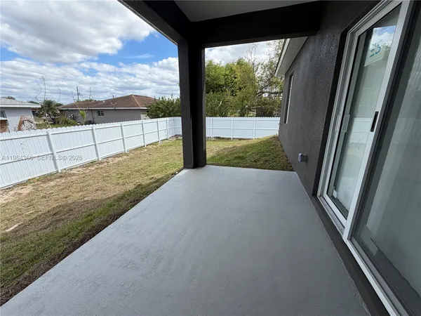 $2,000 | 721 Ivan Avenue South, Unit 721, Lehigh Acres, FL 33973