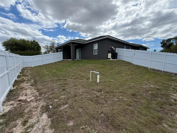 $2,000 | 721 Ivan Avenue South, Unit 721, Lehigh Acres, FL 33973