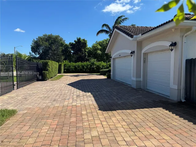 $3,850 | 12800 Southwest 222nd Street, Miami, FL 33170