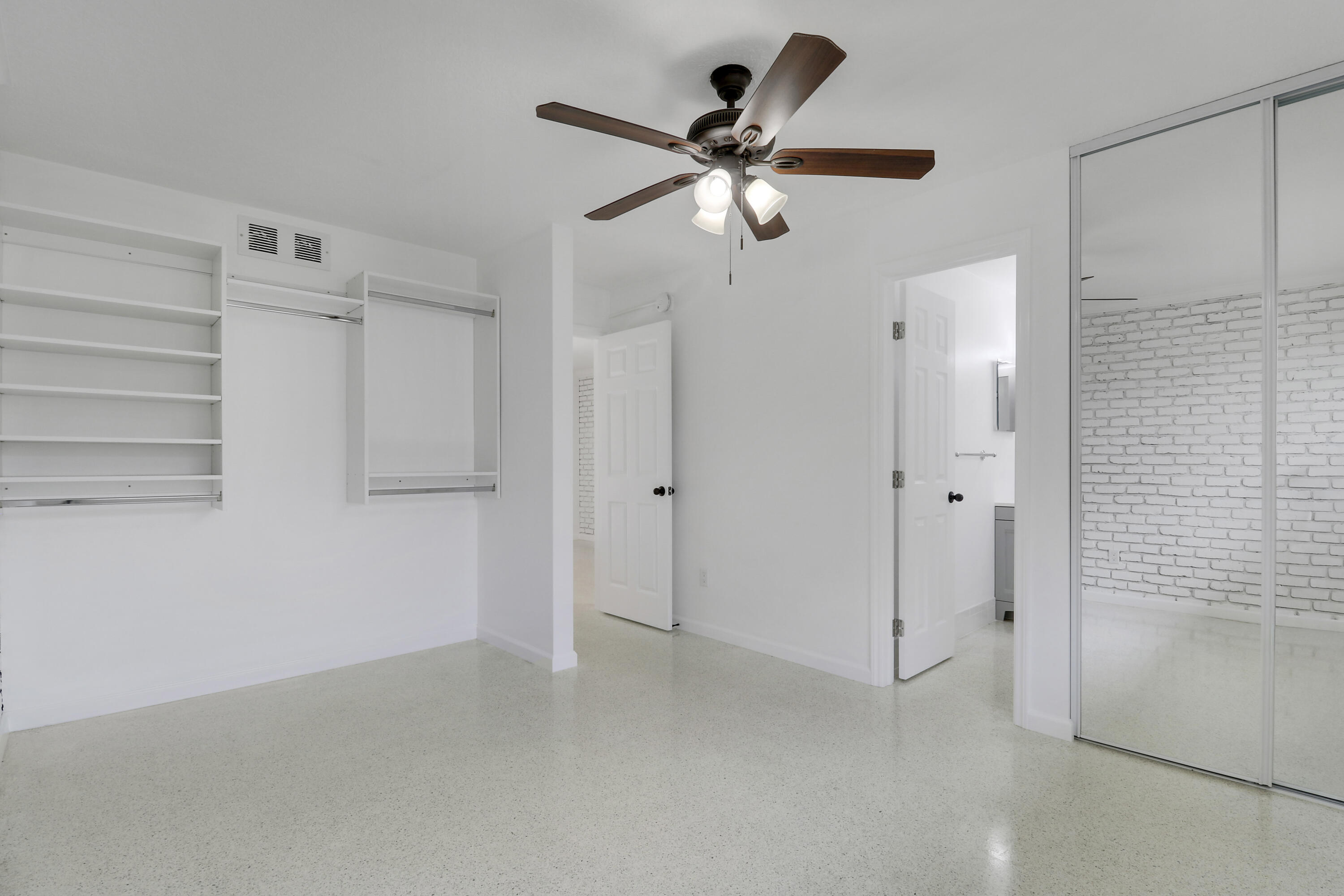 704 Omar Road, Unit 6 West Palm Beach, FL 33405 - Photo 16 of 17 House-22
