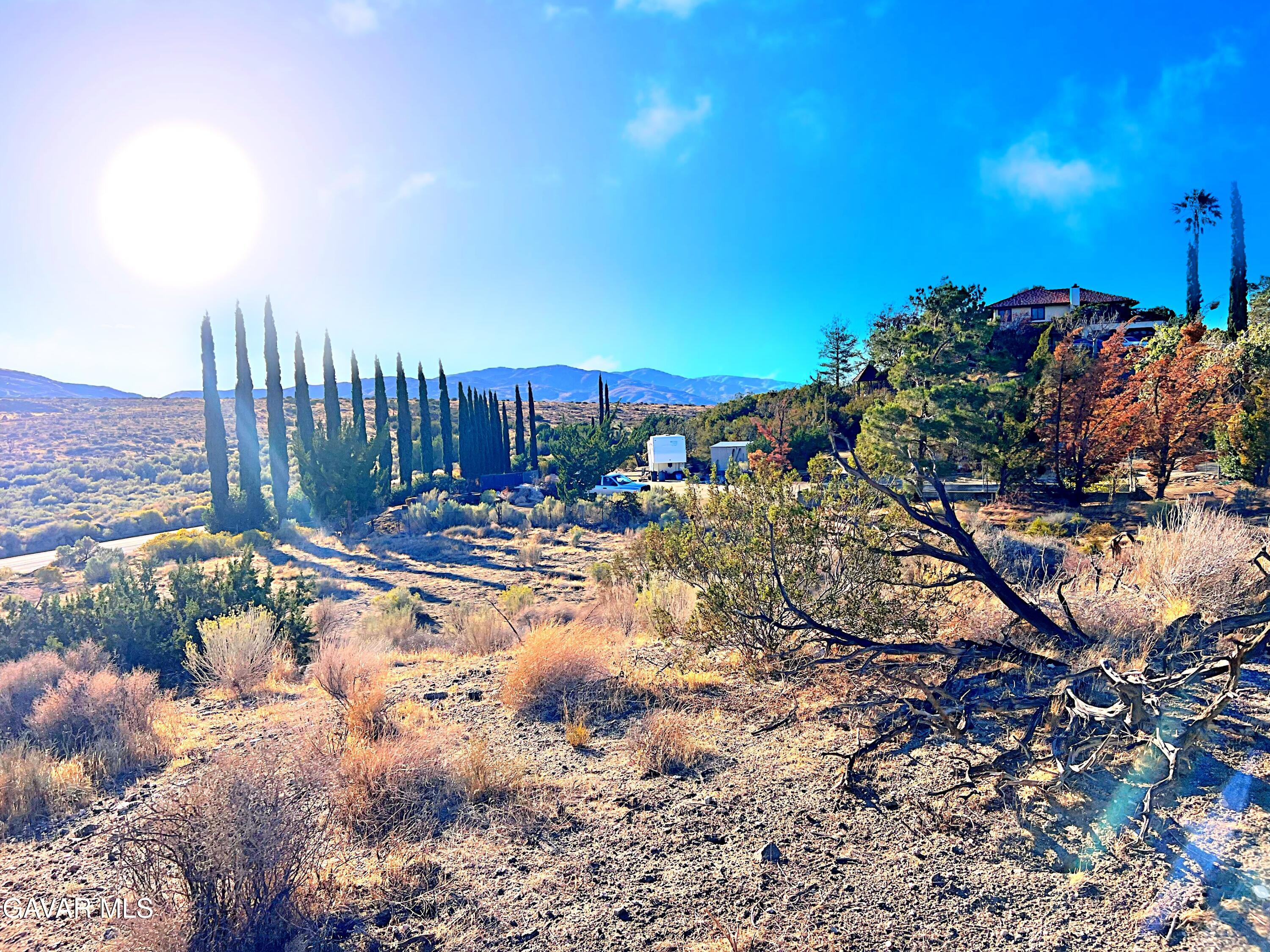 Vac/barrel Spring Road Palmdale, CA 93552 - Photo 21 of 33 a view of a backyard