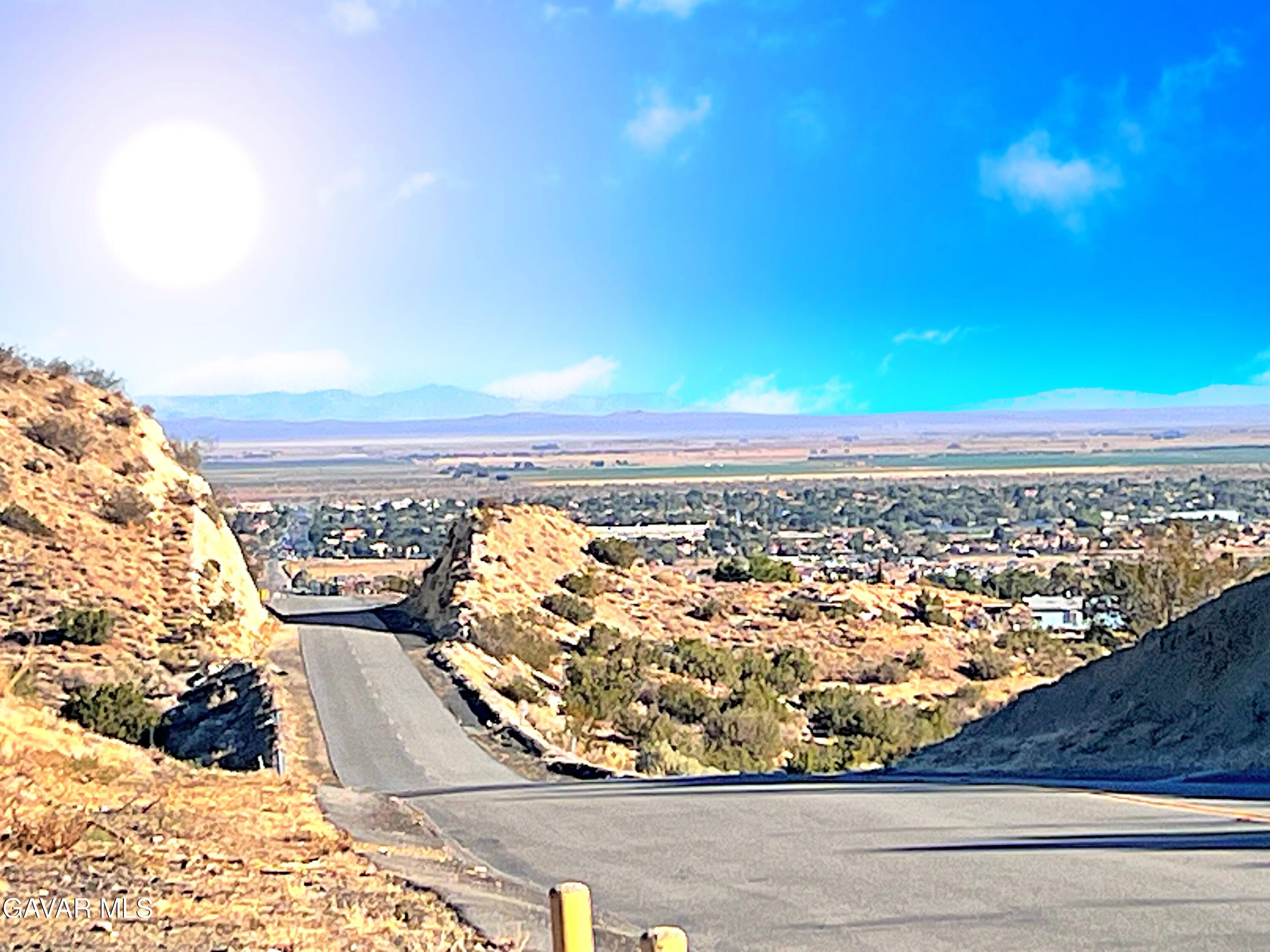 Vac/barrel Spring Road Palmdale, CA 93552 - Photo 3 of 33 a view of a city