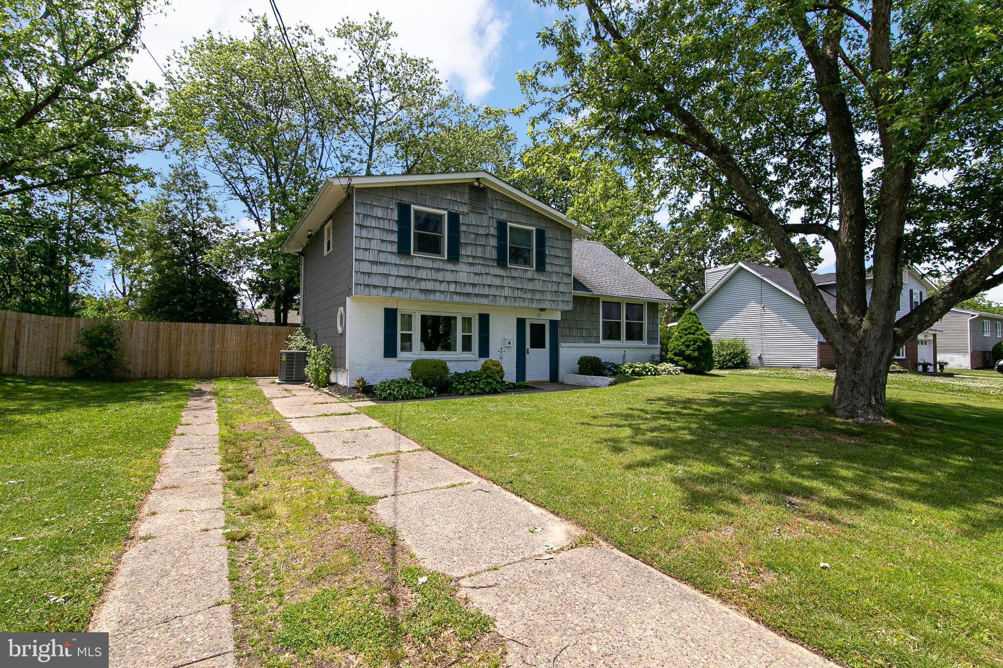 13 Wexford Road Gibbsboro, NJ 08026 - Photo 2 of 36