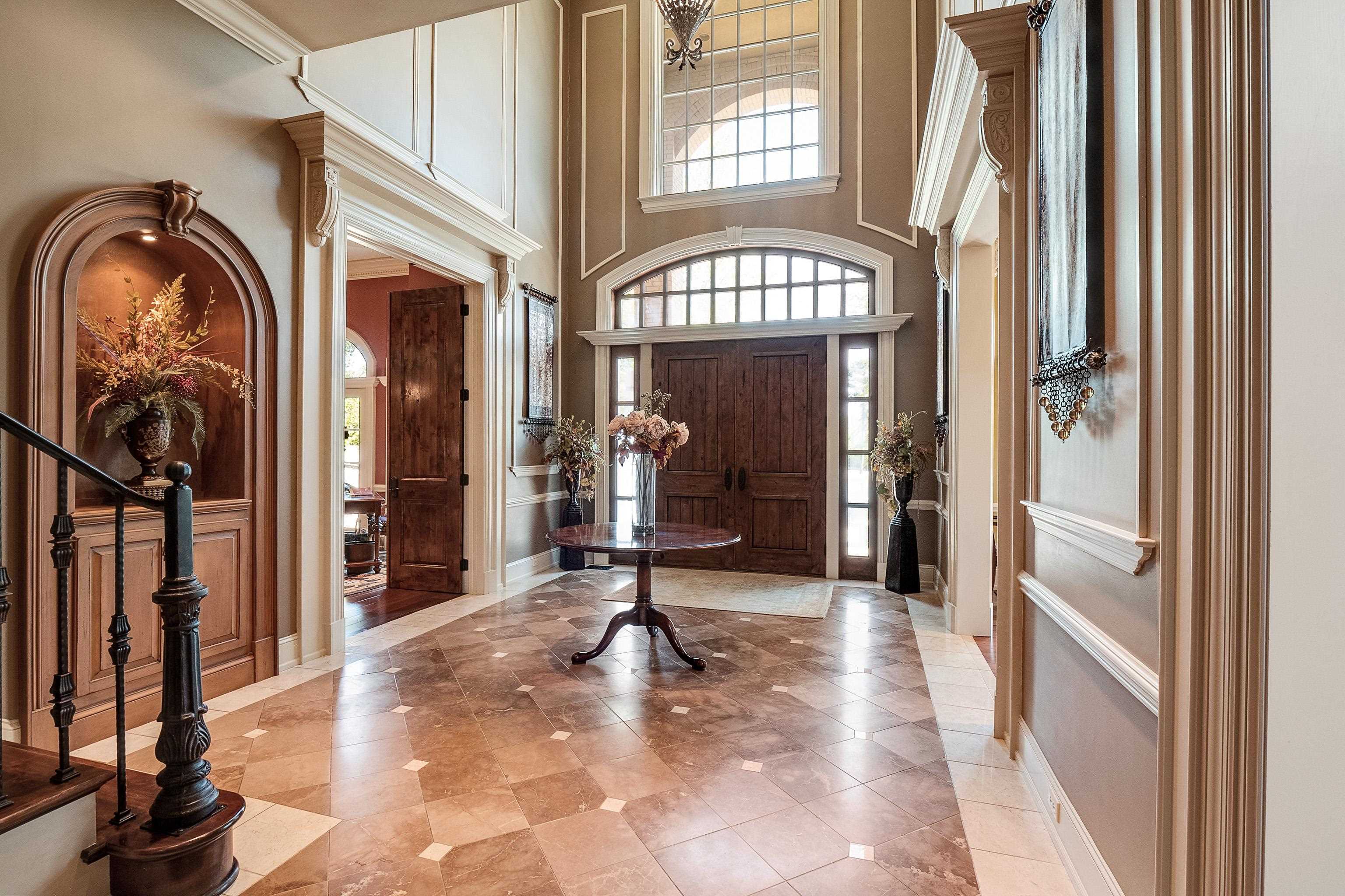 2000 Patrick Drive Corinth, MS 38834 - Photo 3 of 25 a view of a entryway door