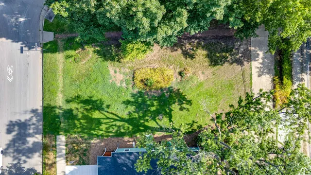 $135,000 | 1243 Delaware Street, Unit B, Lawrence, KS 66044