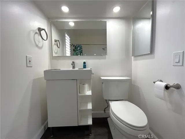 $2,100 | 3719 Oak Creek Drive, Ontario, CA 91761