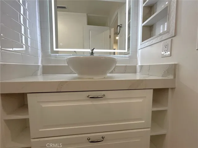 $2,100 | 3719 Oak Creek Drive, Ontario, CA 91761