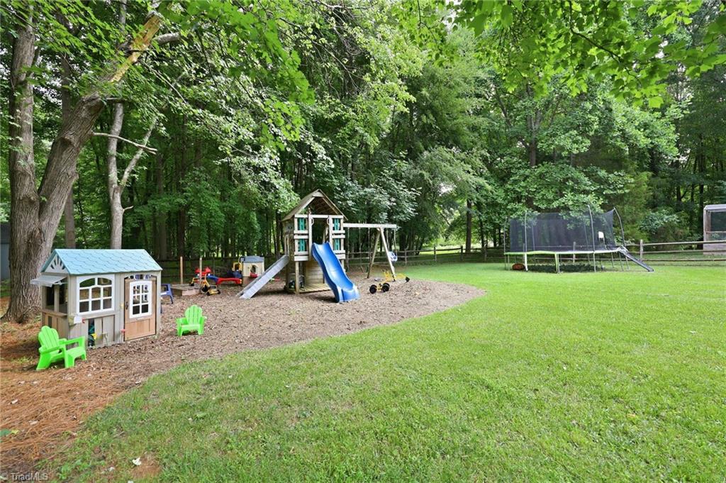 6972 Bridgewood Road Clemmons, NC 27012 - Photo 28 of 31 Gallery Image 28