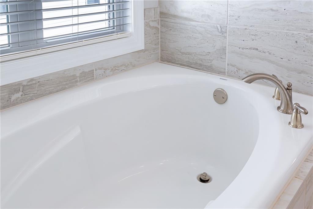 1859 Commons Place Atlanta, GA 30318 - Photo 24 of 53