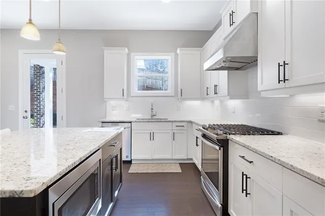 $3,900 | 1859 Commons Place, Atlanta, GA 30318