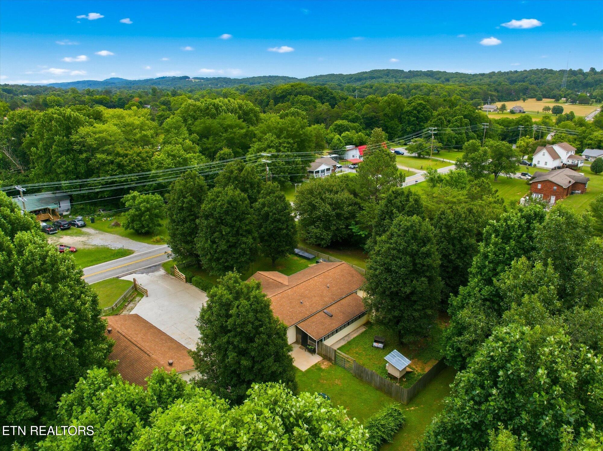 301 Wayman Road Madisonville, TN 37354 - Photo 40 of 41