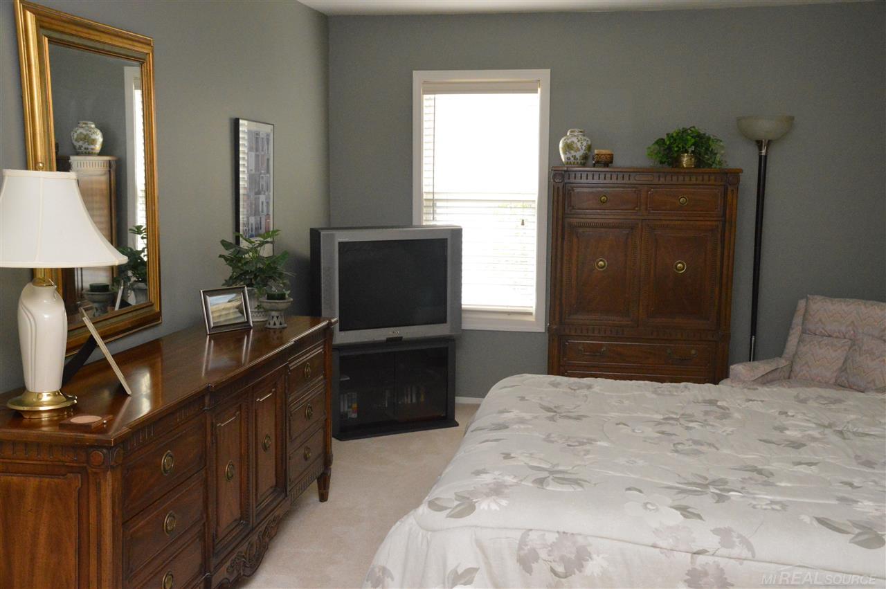 1385 West Fairview Lane Rochester Hills, MI 48306 - Photo 14 of 24
