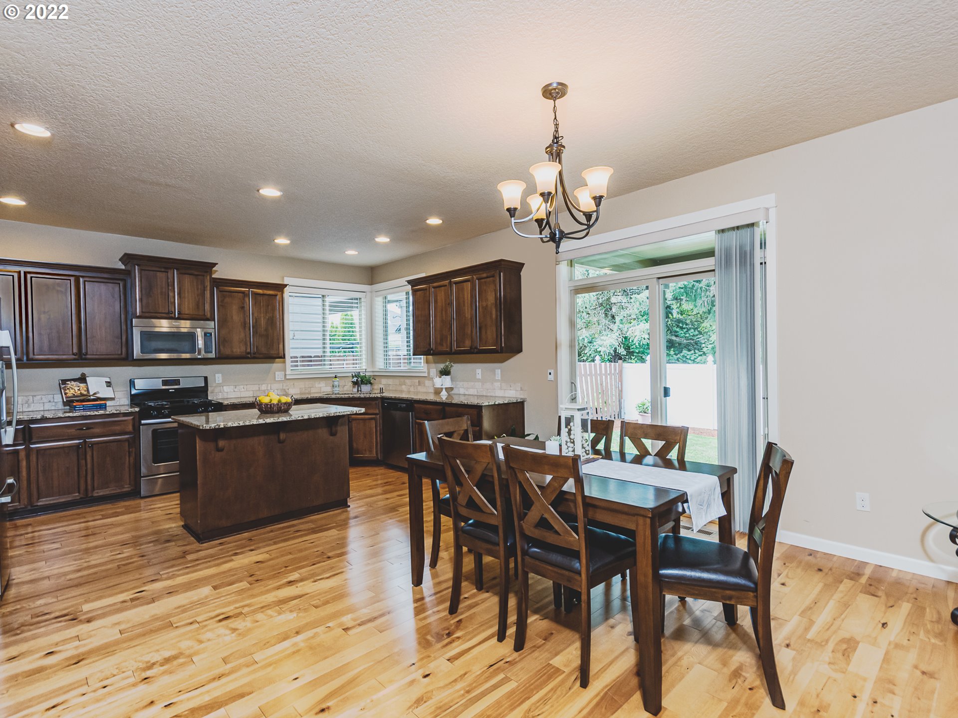 3010 Northeast 171st Street Ridgefield, WA 98642 - Photo 3 of 30 Kitchen/Dining Room