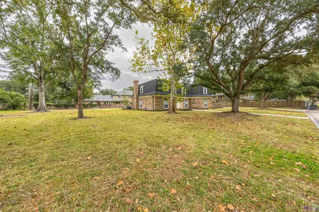 $379,000 | 43 Parkway Creek, Houma, LA 70364