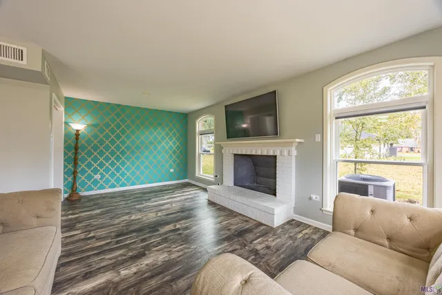 $379,000 | 43 Parkway Creek, Houma, LA 70364