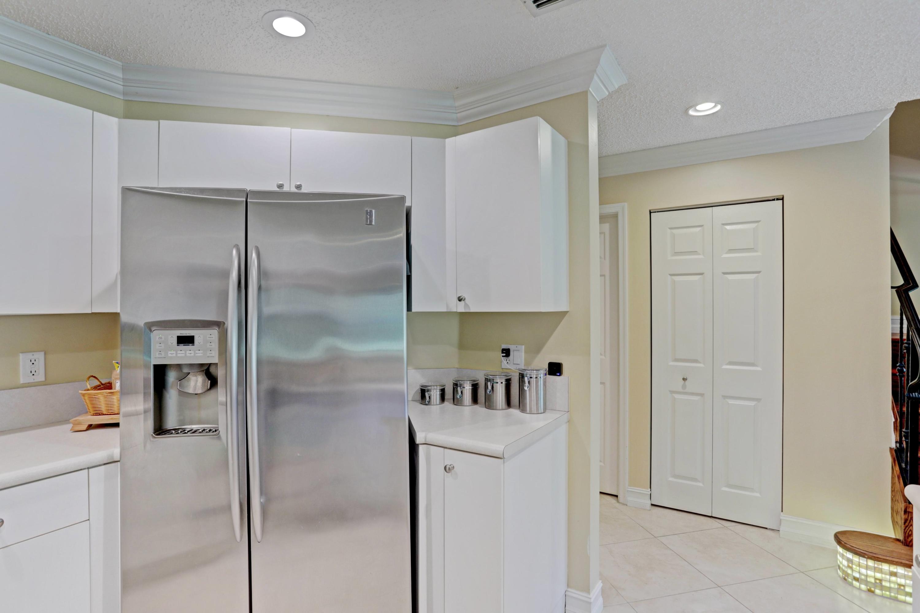 861 Imperial Lake Road West Palm Beach, FL 33413 - Photo 8 of 55 11_320a3156_57_58_59_60