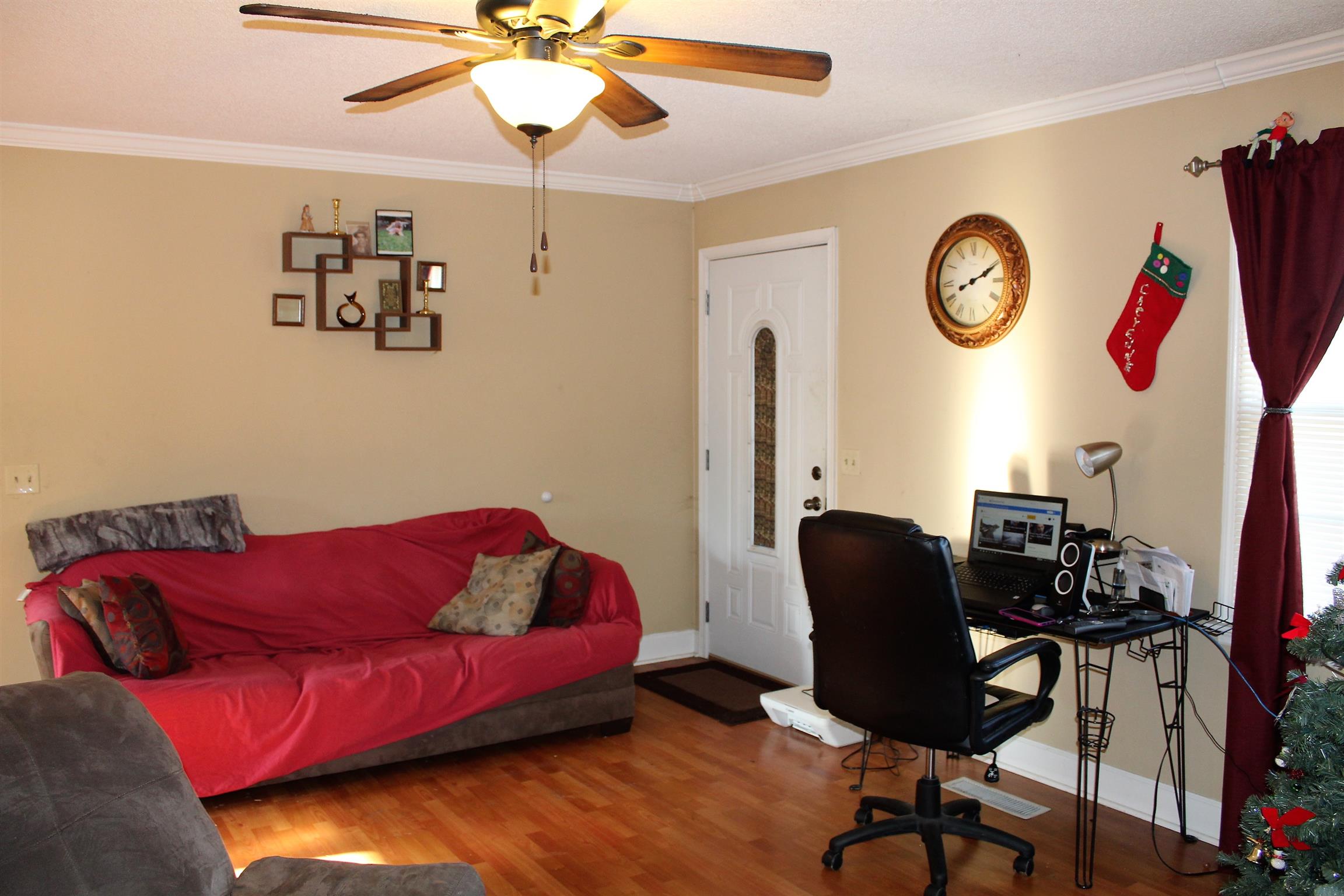 125 Jones Creek Road Dickson, TN 37055 - Photo 6 of 16 a living room with furniture and a mirror