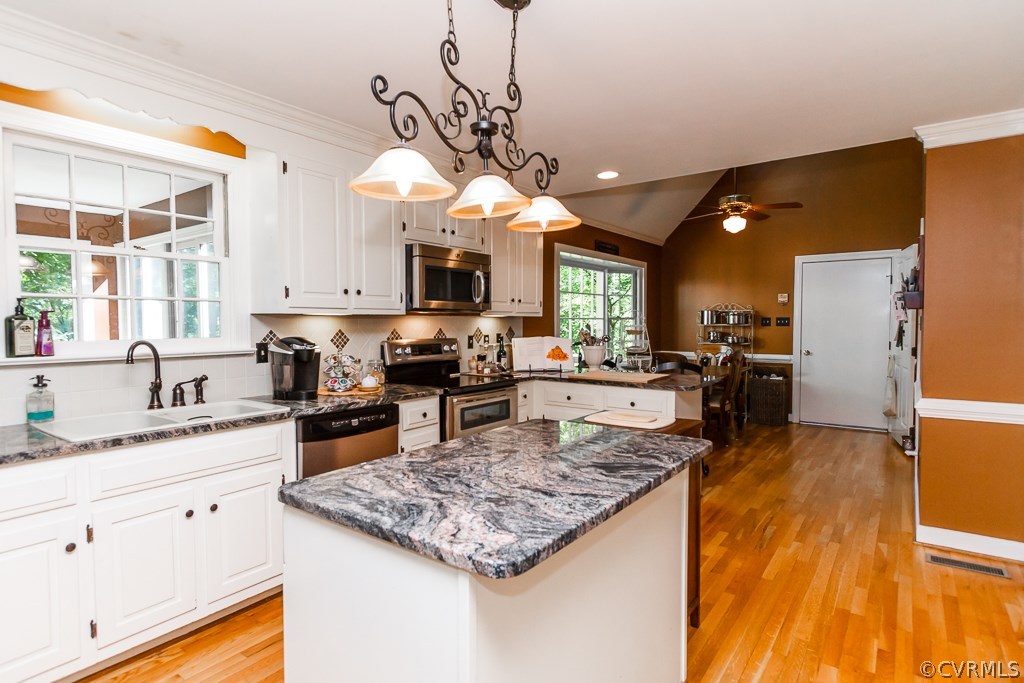 13901 Riverbirch Trace Road Midlothian, VA 23112 - Photo 9 of 24 Gallery Image 9