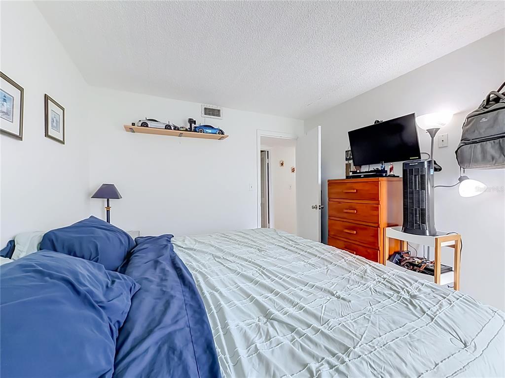 915 West Oak Ridge Road, Unit A Orlando, FL 32809 - Photo 26 of 38 Gallery Image 26