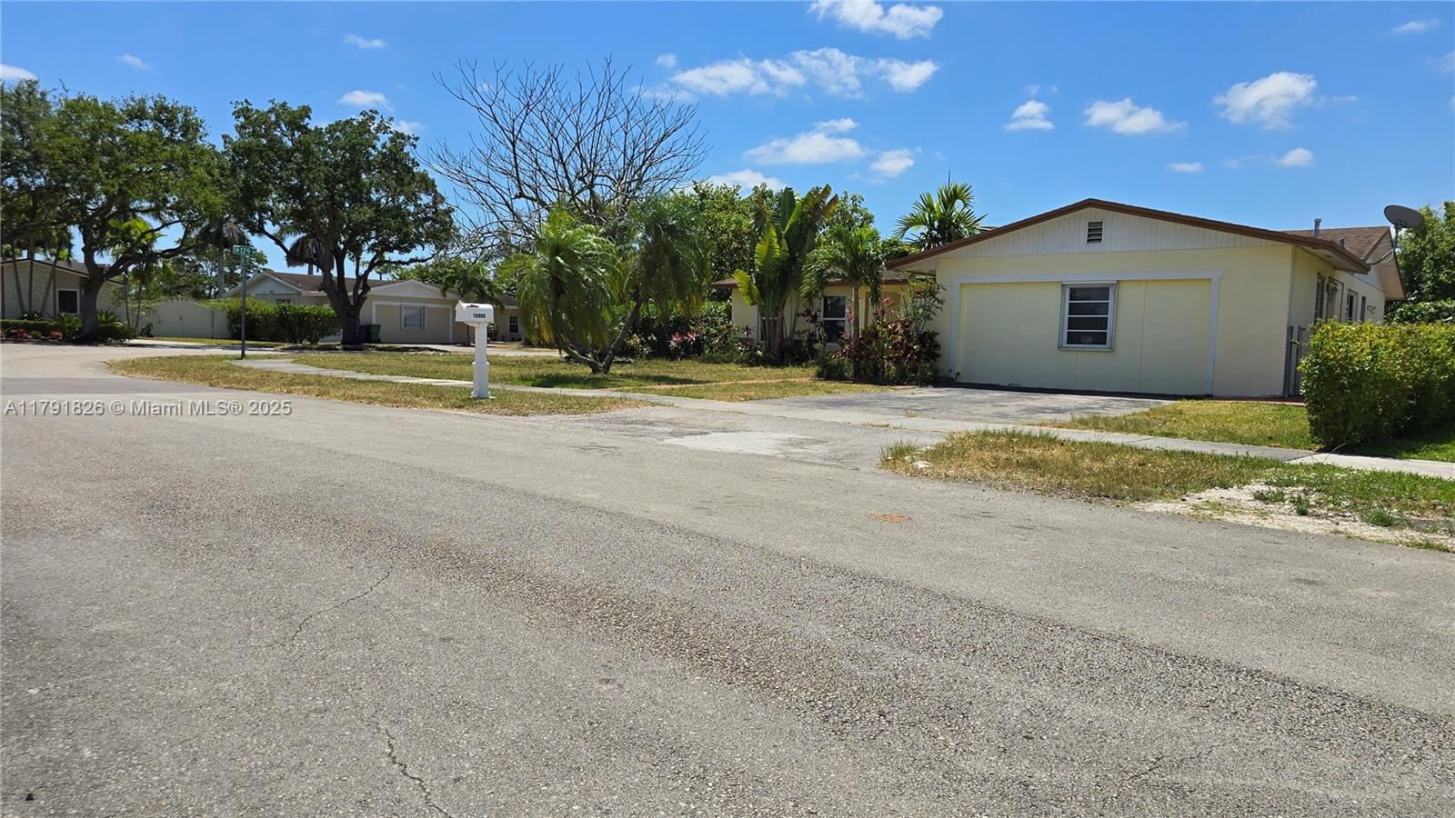12900 Southwest 81st Street Miami, FL 33183 - Photo 3 of 19 a view of back yard of the house